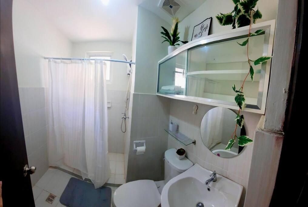 Mesaverte Deluxe Studio With Balcony Кагаян-де-Оро Экстерьер фото