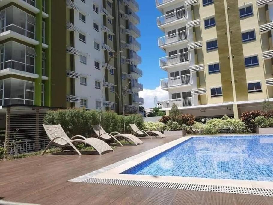 Mesaverte Deluxe Studio With Balcony Кагаян-де-Оро Экстерьер фото