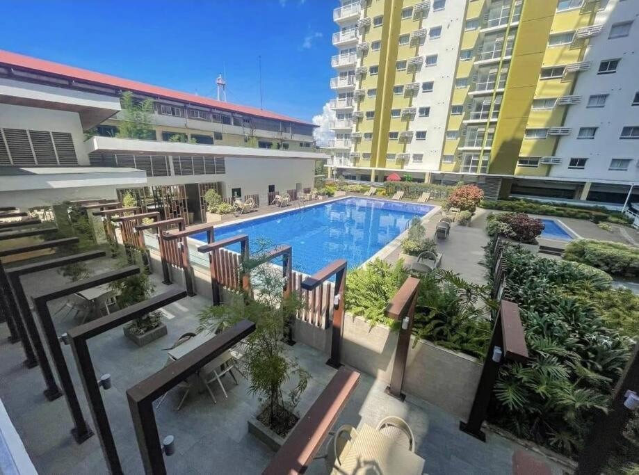 Mesaverte Deluxe Studio With Balcony Кагаян-де-Оро Экстерьер фото